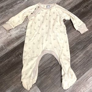 Worn once adorable rocking horse onesie with feet 6-9 months